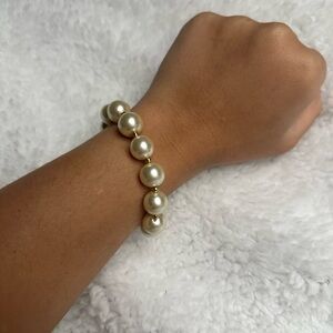 MATCHING SET! Pearl Bracelet with Gold Accents And Matching Dangle Earrings!